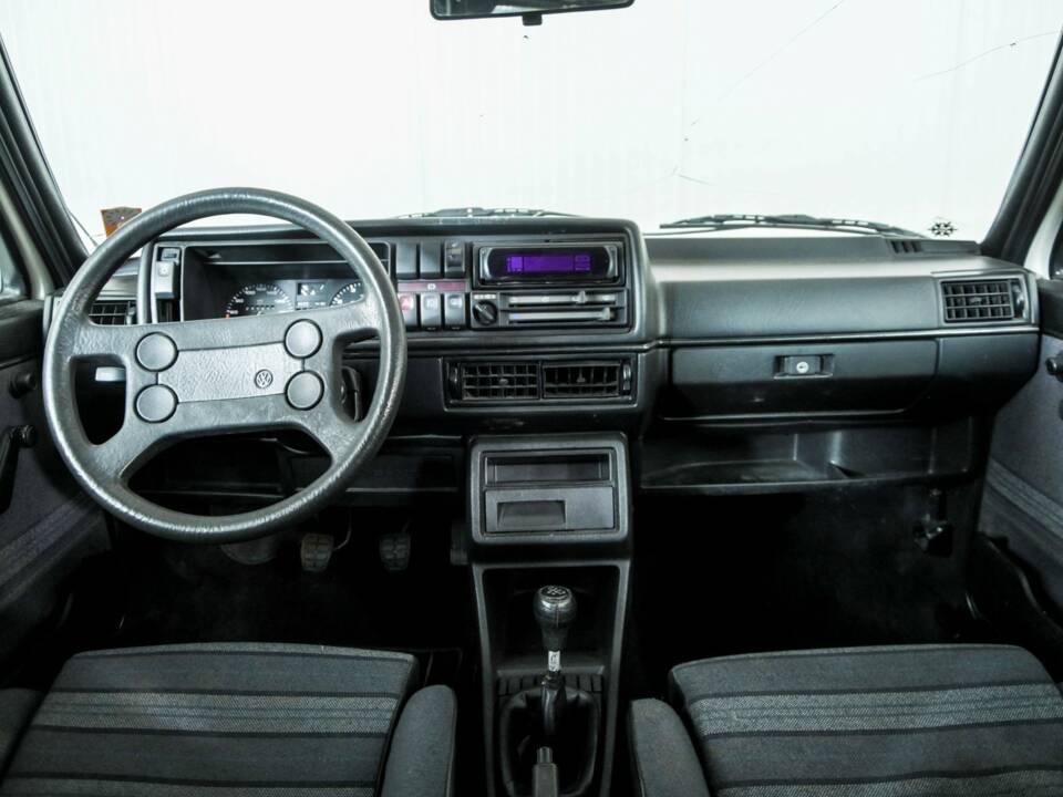 Immagine 7/46 di Volkswagen Jetta II 1.8 (1985)