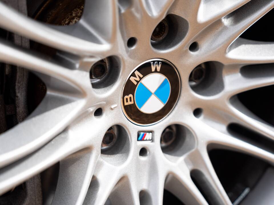 Imagen 46/65 de BMW 545i Touring (2005)
