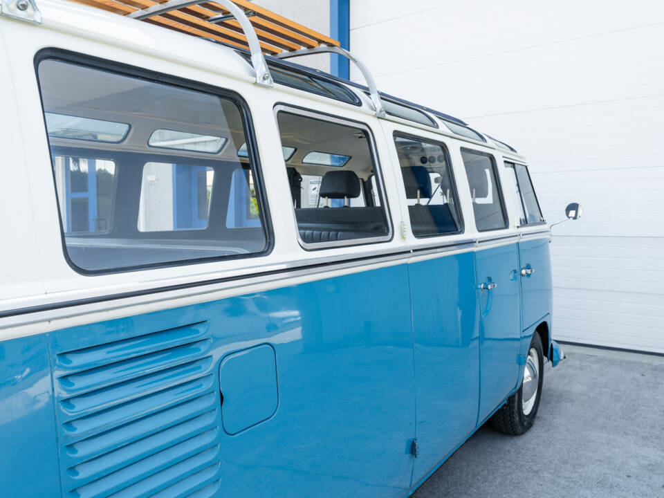 Image 13/89 of Volkswagen T1 Samba (1966)