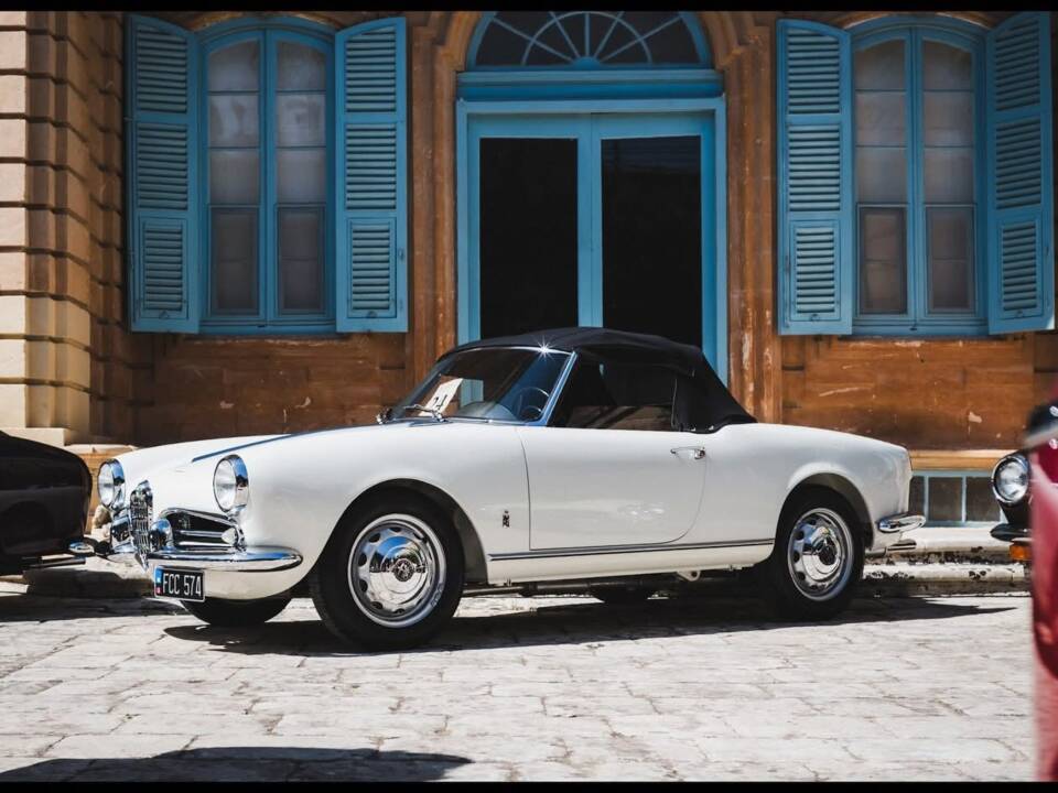 Image 1/72 of Alfa Romeo Giulietta Spider (1957)
