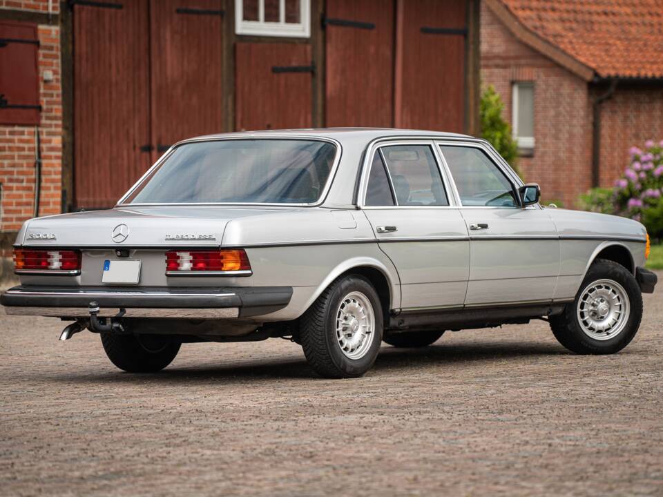 Bild 12/83 von Mercedes-Benz 300 D Turbodiesel (1983)