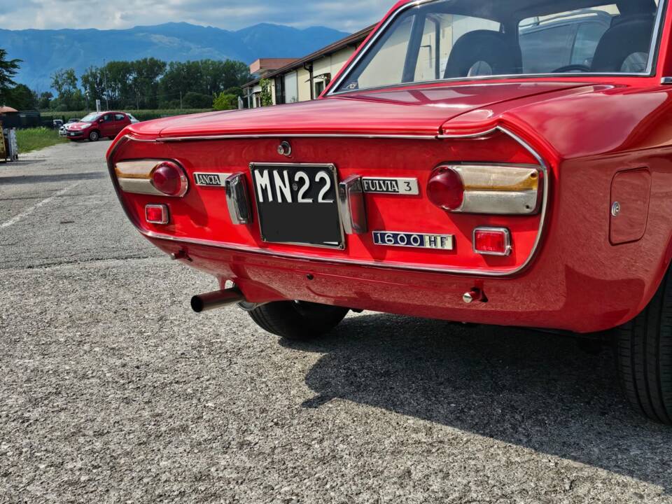 Image 4/56 of Lancia Fulvia 1.3 S (1975)