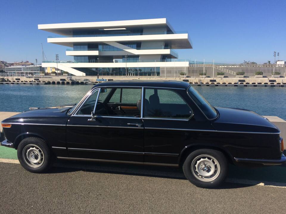 Image 6/55 de BMW 2002 (1975)
