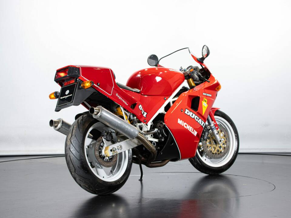 Image 4/50 of Ducati DUMMY (1990)