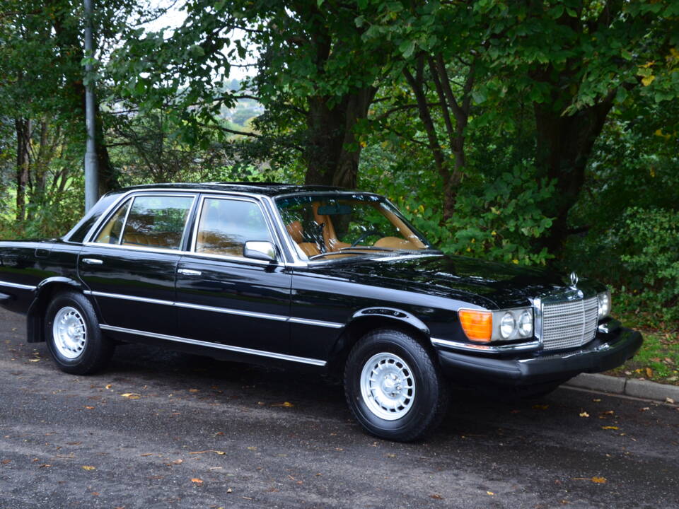 Bild 36/39 von Mercedes-Benz 450 SEL 6,9 (1979)