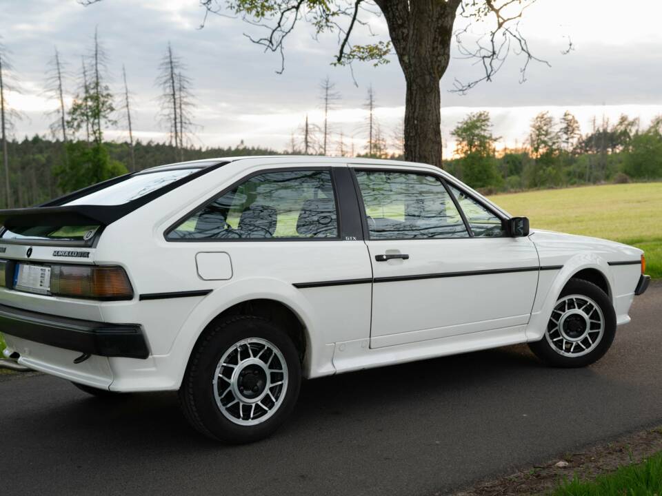 Bild 17/35 von Volkswagen Scirocco II 1.8 (1989)