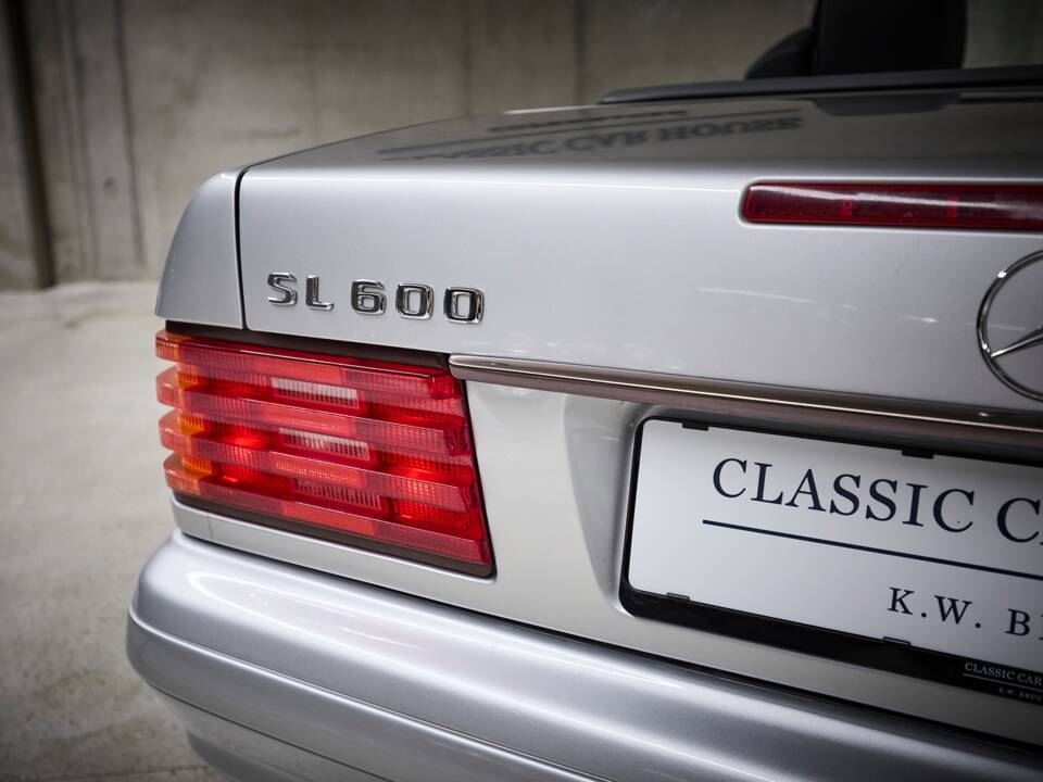 Immagine 49/95 di Mercedes-Benz SL 600 (1998)