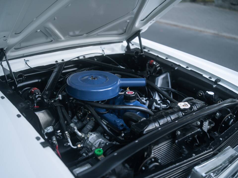 Image 17/53 of Ford Mustang 200 (1966)