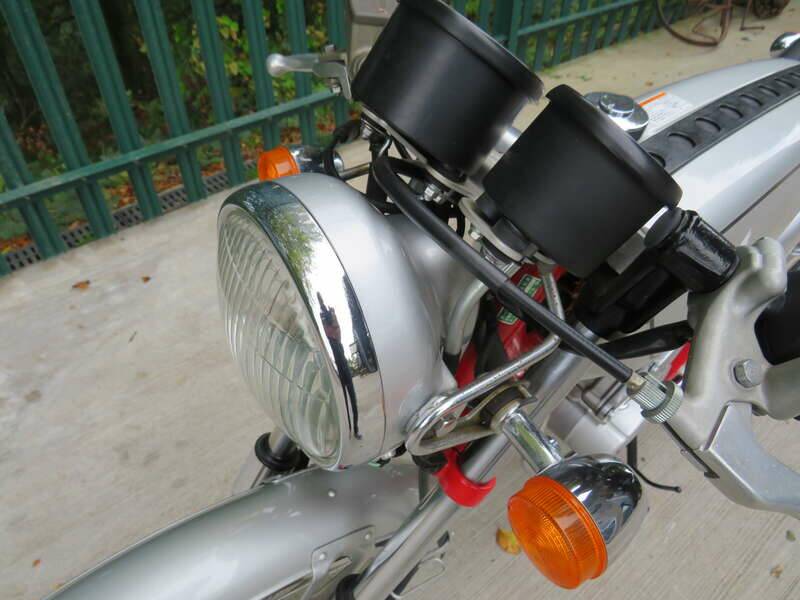 Bild 6/44 von Honda Dream 50 (1997)