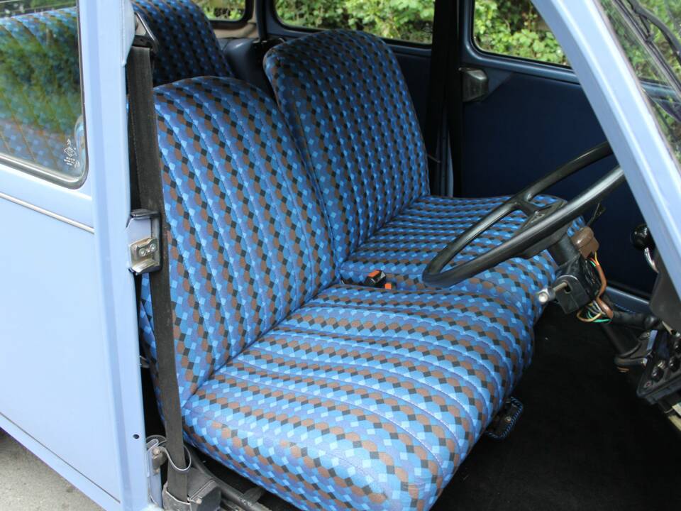 Immagine 10/18 di Citroën 2 CV 6 Charleston (1987)