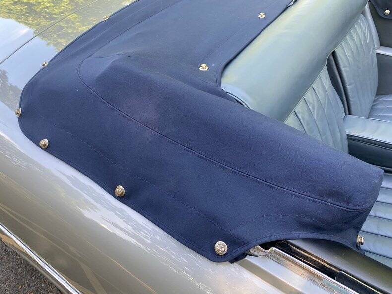 Image 40/50 of Bentley S 3 Continental (1966)