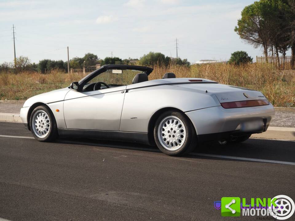 Afbeelding 18/40 van Alfa Romeo Spider 2.0 Twin Spark 16V (1996)