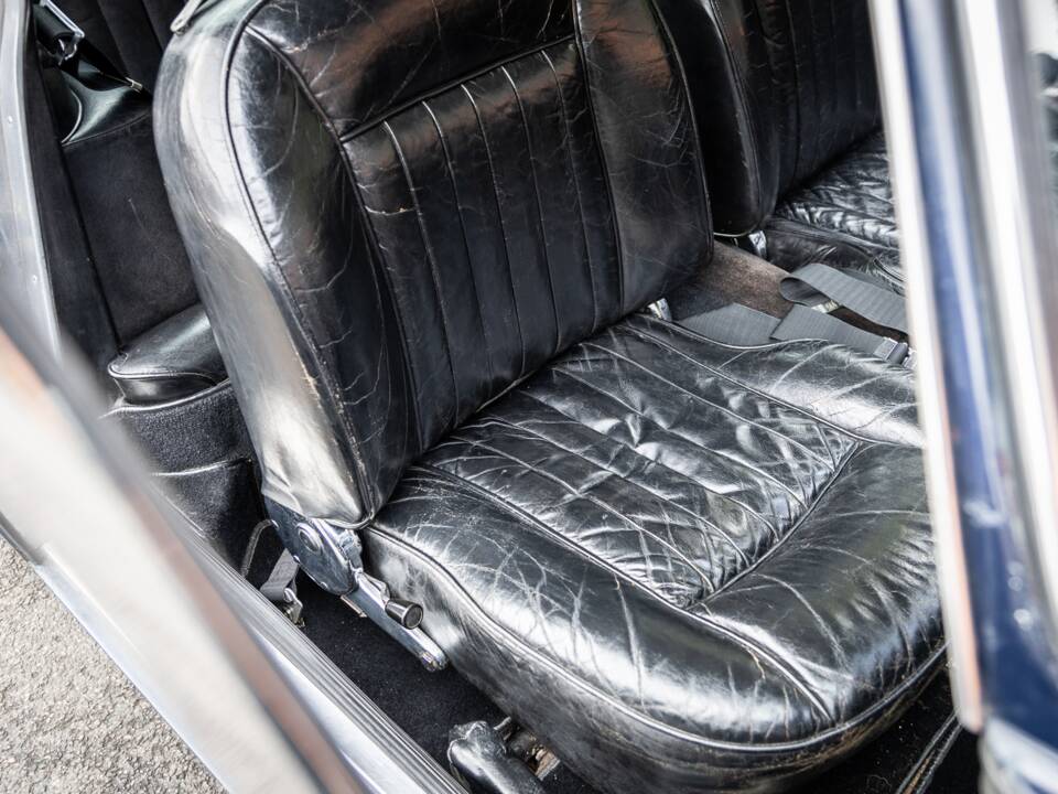 Image 31/64 of Aston Martin DB 4 (1962)