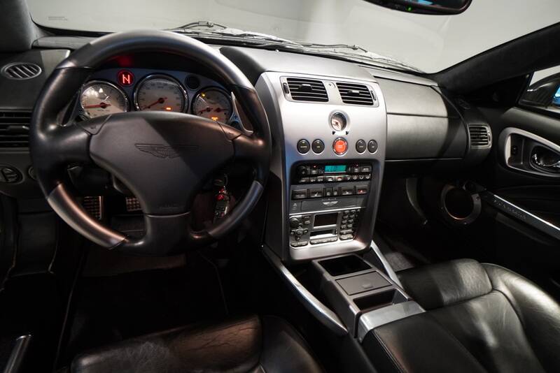 Bild 7/20 von Aston Martin V12 Vanquish (2004)