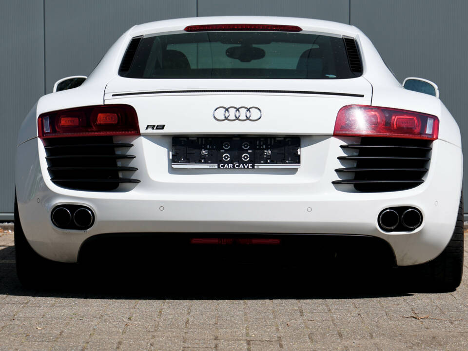 Bild 32/53 von Audi R8 (2008)
