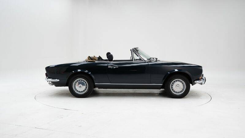 Image 6/15 of FIAT 124 Spider CS (1972)