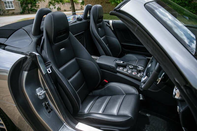Image 19/50 of Mercedes-Benz SLS AMG Roadster (2014)