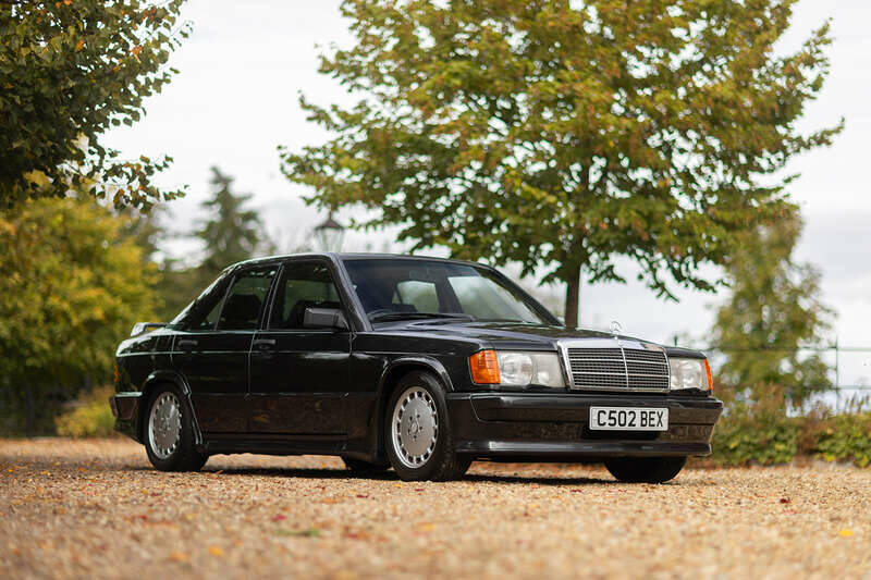 Image 1/50 de Mercedes-Benz 190 E 2.3-16 (1985)