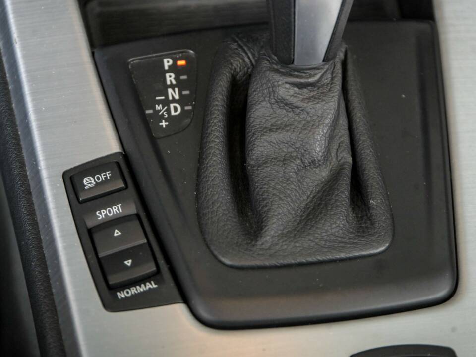 Immagine 39/50 di BMW Z4 sDrive23i (2010)