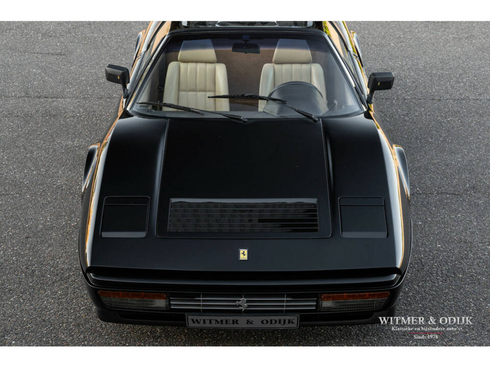 Image 22/41 de Ferrari 328 GTS (1989)