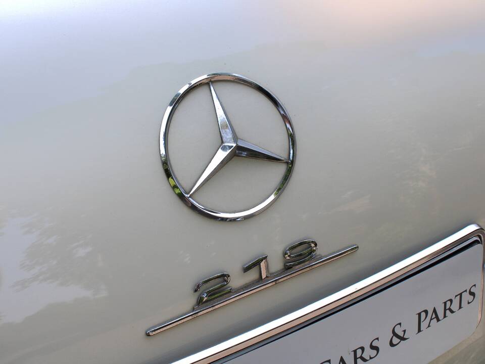 Image 15/50 of Mercedes-Benz 219 (1959)