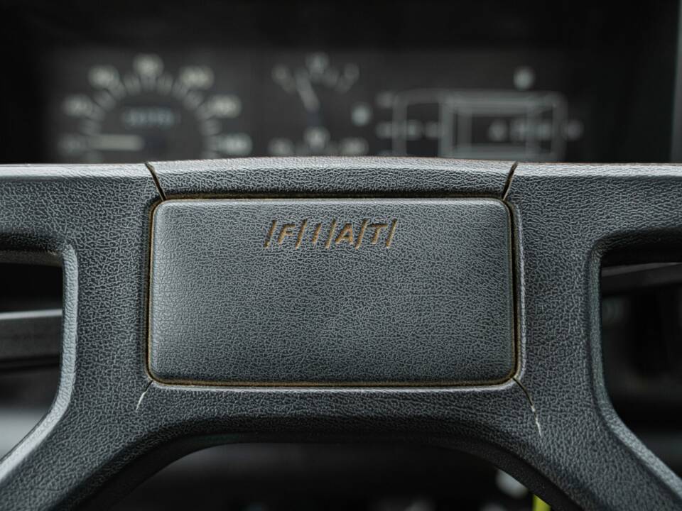 Bild 29/44 von FIAT Panda 4x4 1,0 (1987)