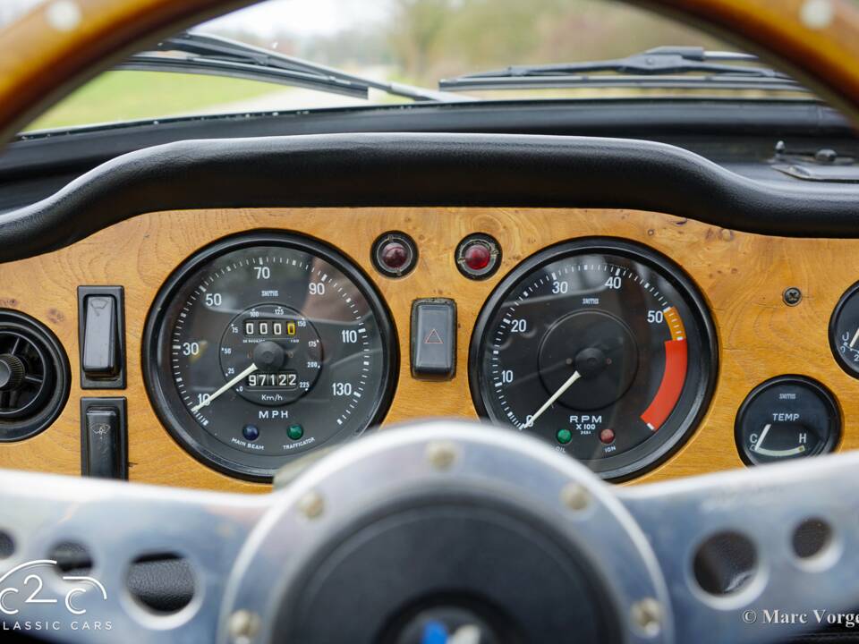 Afbeelding 6/35 van Triumph TR 6 (1971)