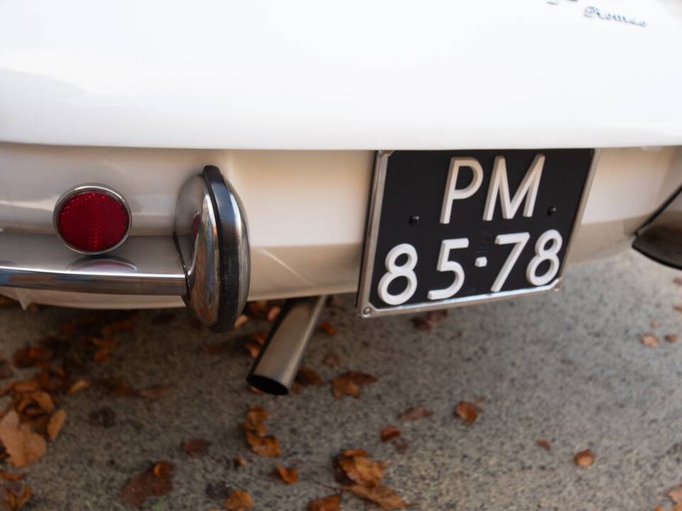 Image 31/50 de Alfa Romeo 1600 Spider Duetto (1967)