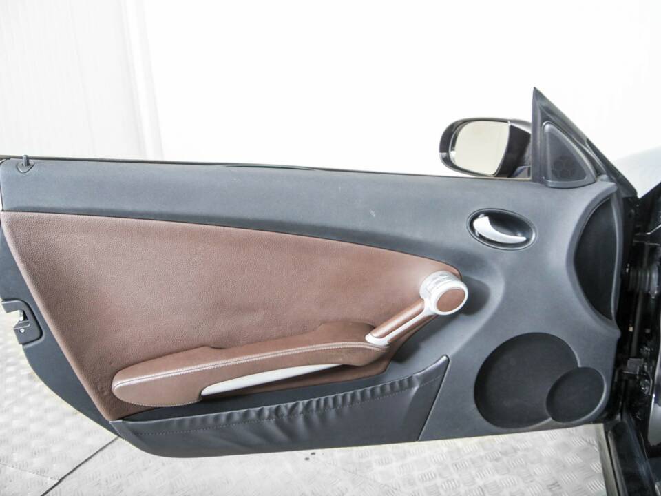 Immagine 34/50 di Mercedes-Benz SLK 200 Kompressor (2004)