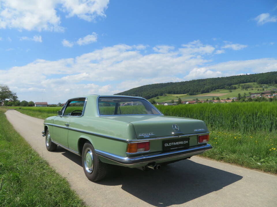 Image 2/19 of Mercedes-Benz 280 CE (1973)