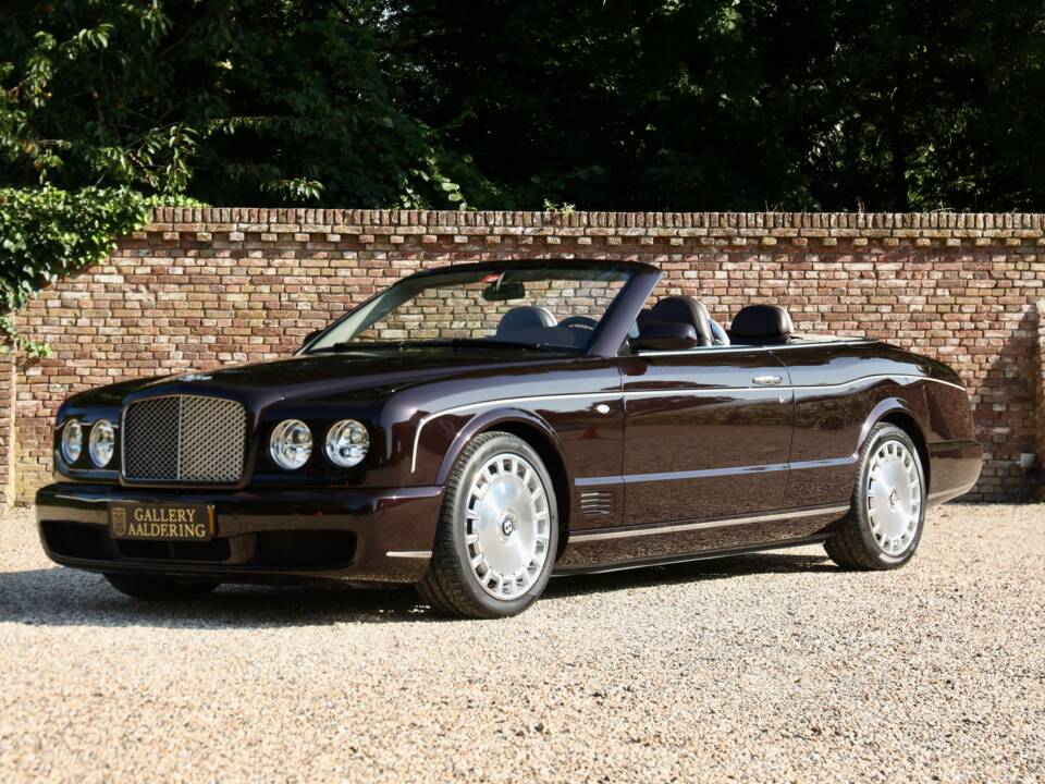 Image 17/50 de Bentley Azure (2008)