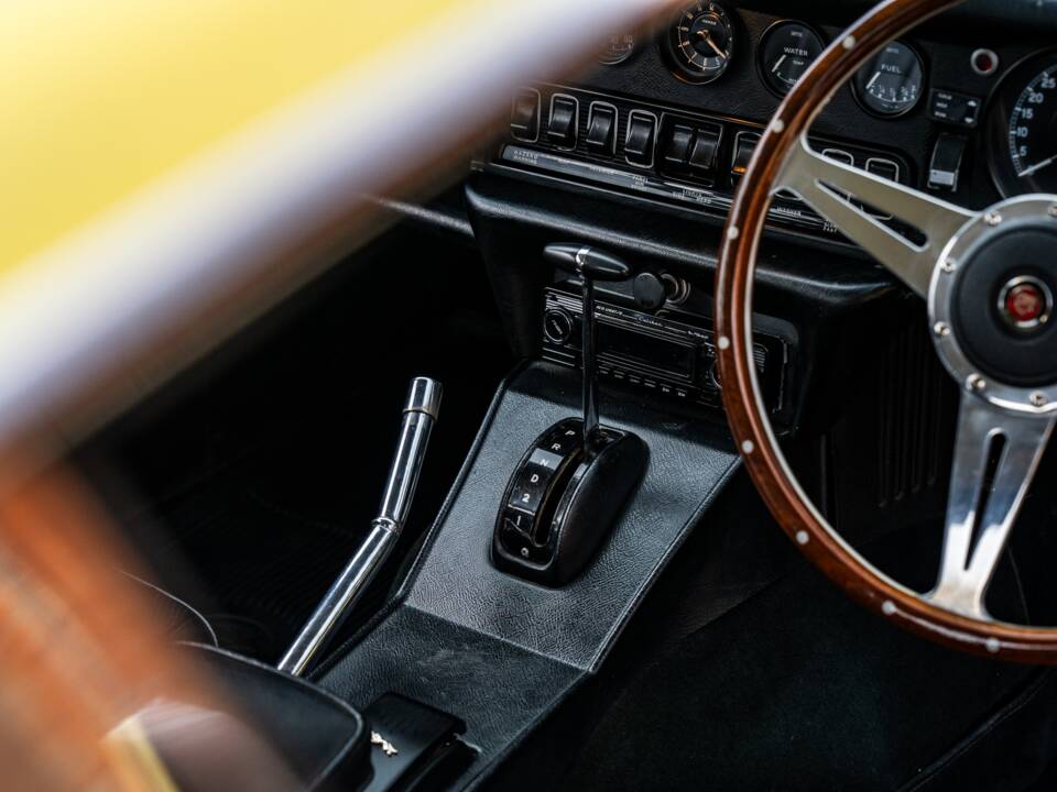 Bild 15/30 von Jaguar E-Type V12 (2+2) (1971)