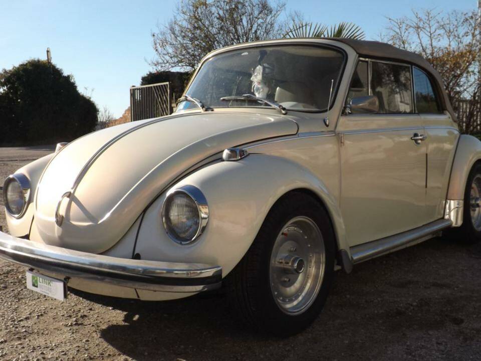 Bild 24/50 von Volkswagen Käfer 1303 LS (1973)