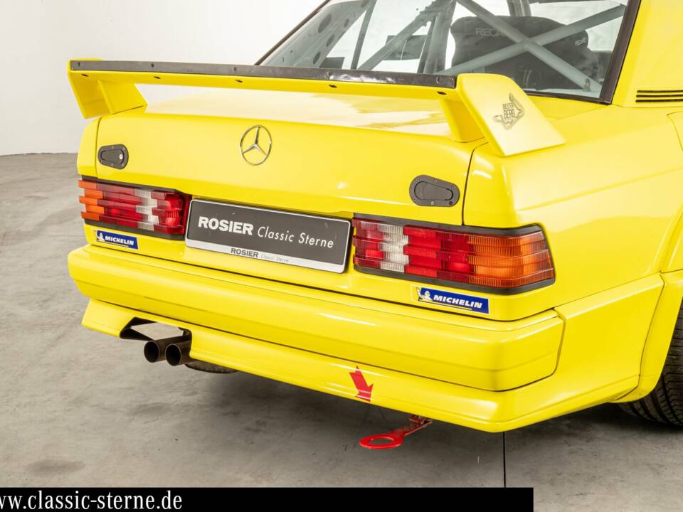 Image 11/15 de Mercedes-Benz 190 E 2.5-16 Evolution I (1989)