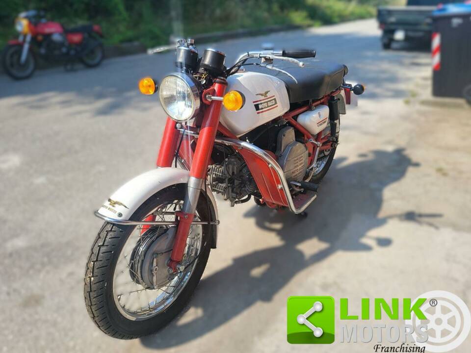 Bild 9/10 von Moto Guzzi DUMMY (1972)