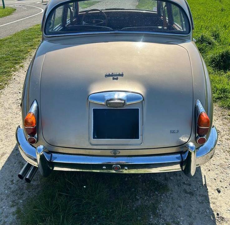 Image 5/6 of Jaguar Mk II 3.8 (1962)