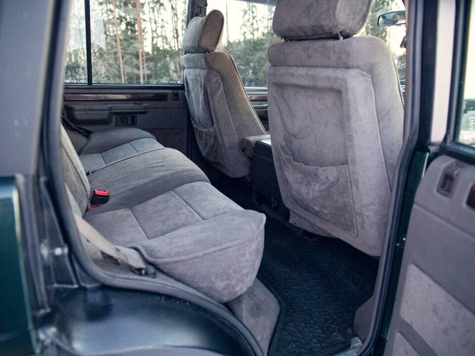 Obraz 31/39 pojazdu Land Rover Range Rover Classic Vogue SEi (1993)