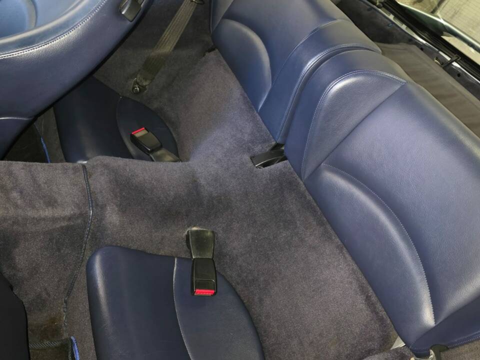 Image 16/28 of Porsche 968 (1993)