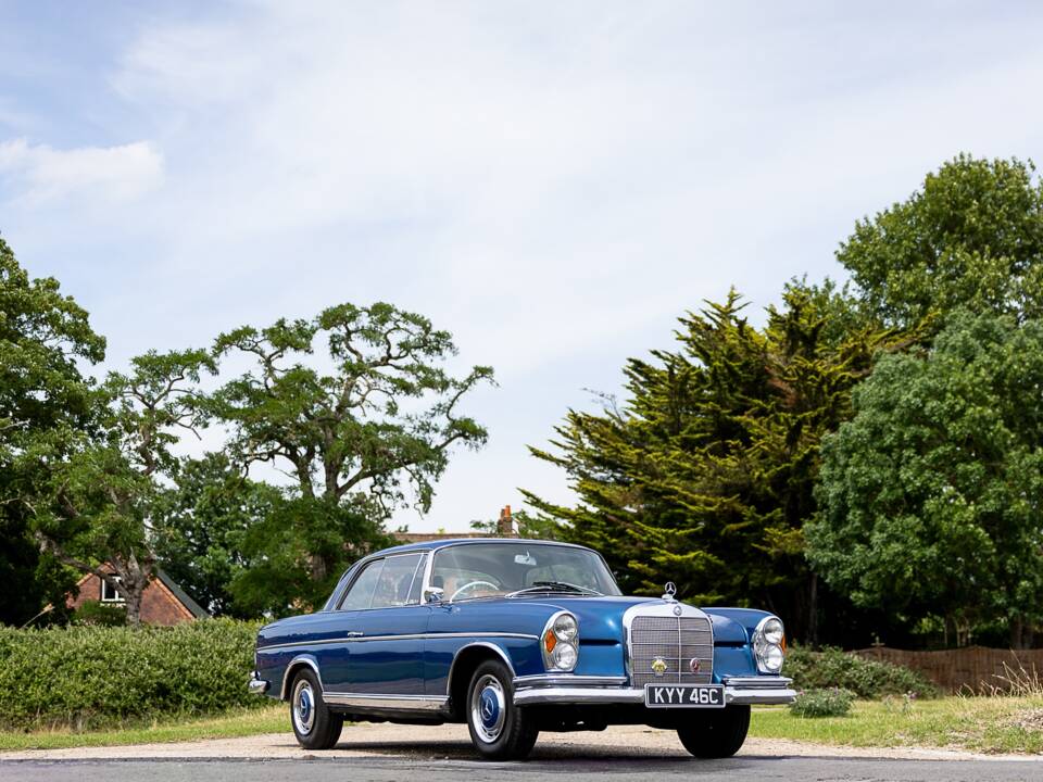 Bild 37/50 von Mercedes-Benz 300 SE (1965)