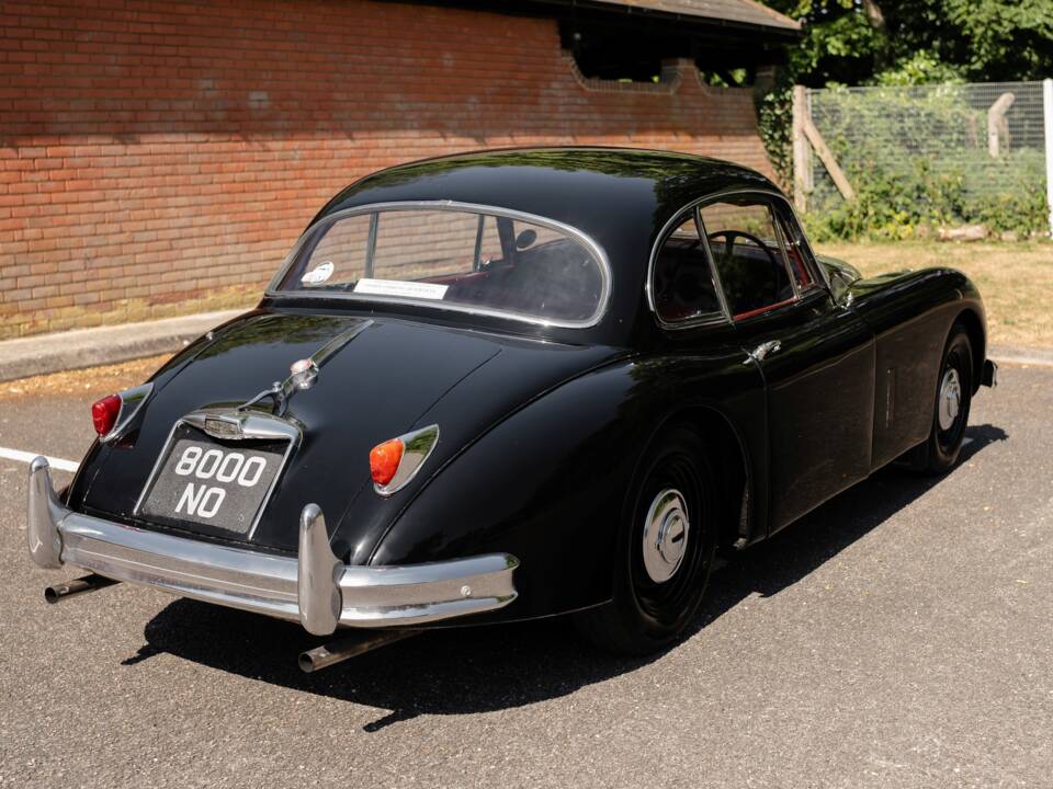Image 3/21 of Jaguar XK 150 SE FHC (1958)