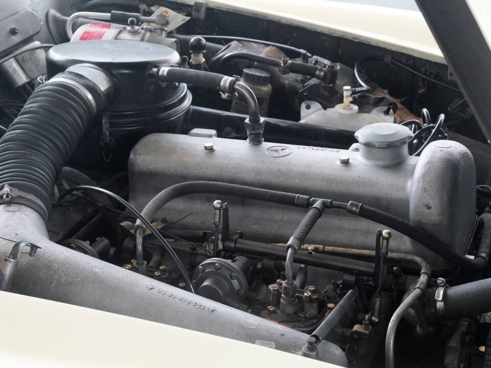Image 48/50 de Mercedes-Benz 190 SL (1960)