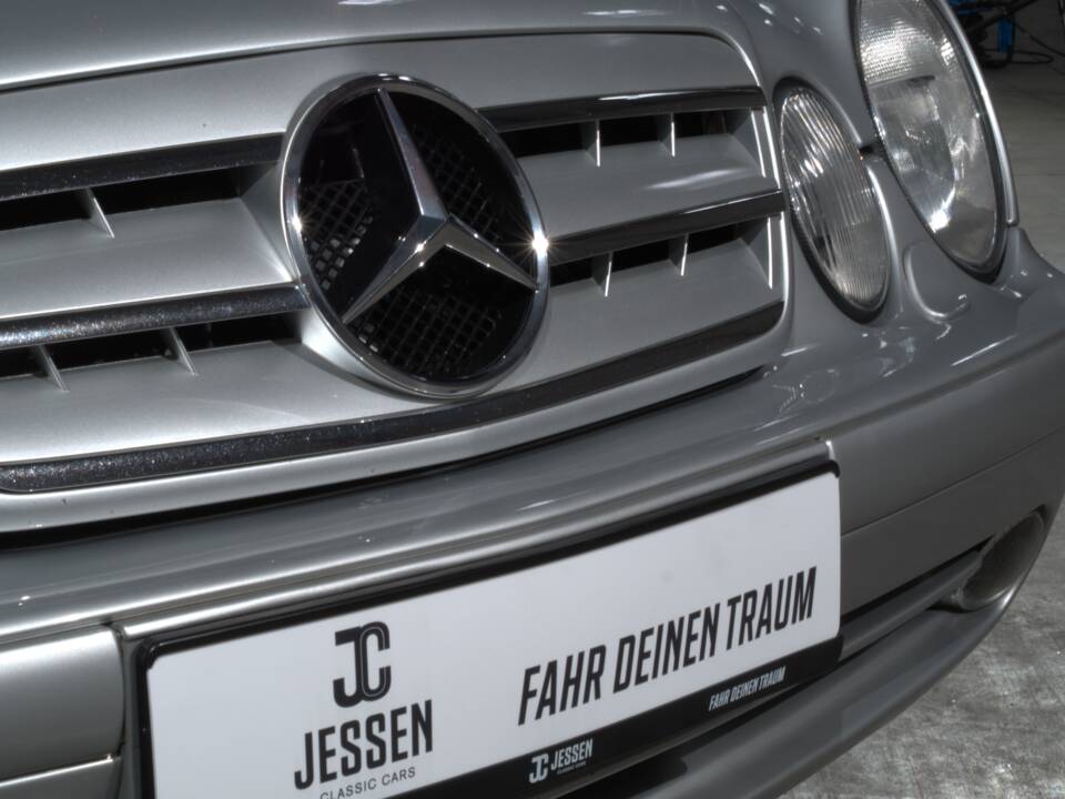 Image 7/28 of Mercedes-Benz CLK 200 Kompressor (2001)