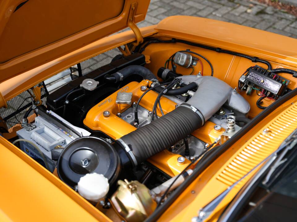 Image 7/38 of Alfa Romeo Giulia GT 1300 Junior (1968)