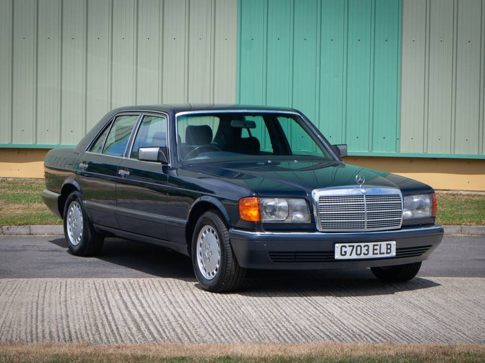 Bild 7/29 von Mercedes-Benz 300 SE (1990)