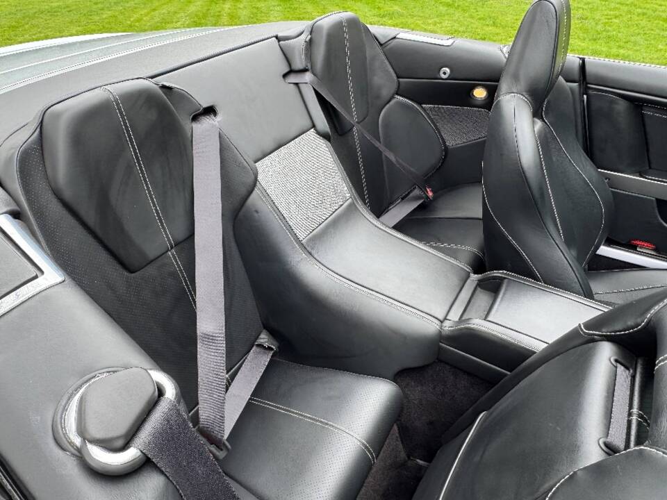 Immagine 25/28 di Aston Martin DB 9 (2009)