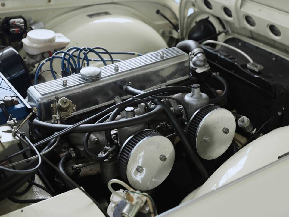 Bild 32/44 von Triumph TR 250 (1968)