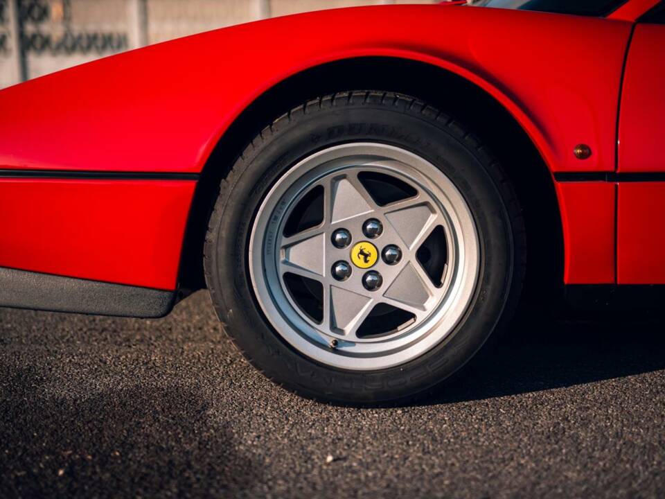 Bild 21/100 von Ferrari 328 GTS (1986)