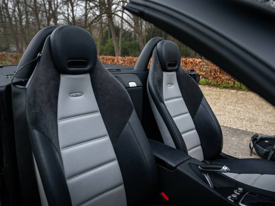 Immagine 18/38 di Mercedes-Benz SLK 55 AMG (2007)