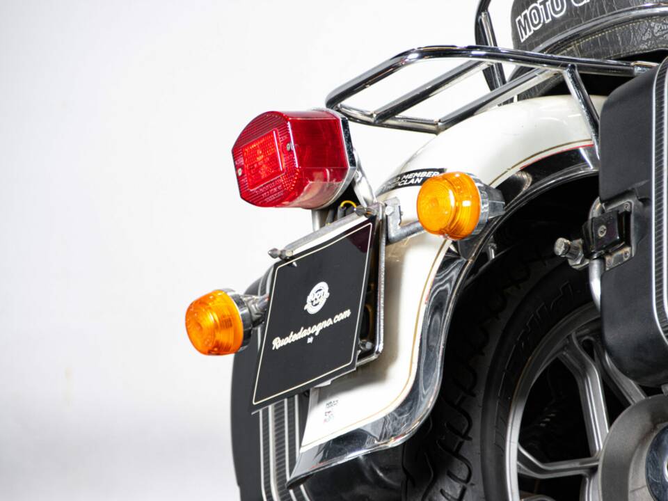 Image 24/44 de Moto Guzzi California II (1983)