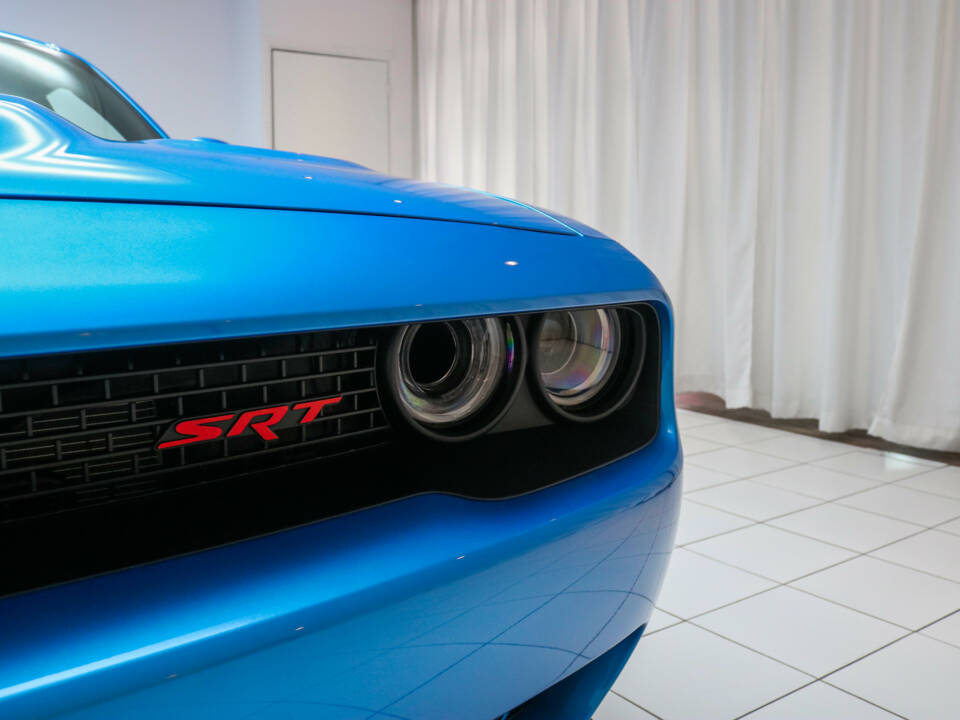 Bild 14/17 von Dodge Challenger SRT Hellcat (2015)